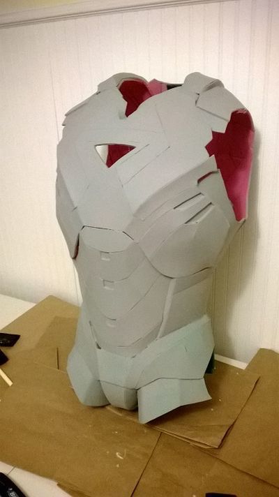 An Awesome Selfmade Iron Man Costume