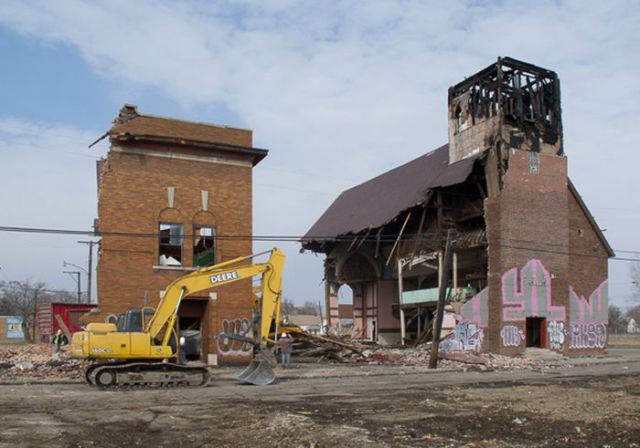 Inside Detroit Churches That Have Been Neglected