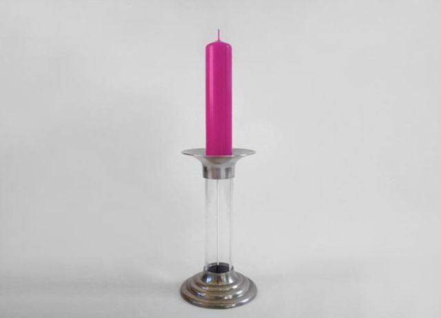 A Candle That Recycles Itself
