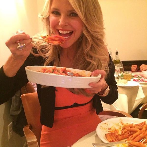 Christie Brinkley Has Barely Aged a Day and She Is Still Smoking Hot!