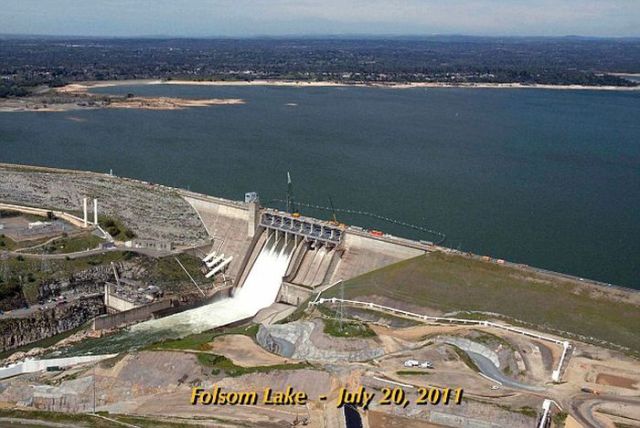 Folsom Lake Disappears Before Our Eyes