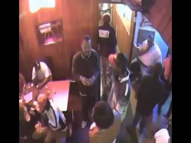Bouncer Disarms Gunman Trying to Enter a Bar  (VIDEO)