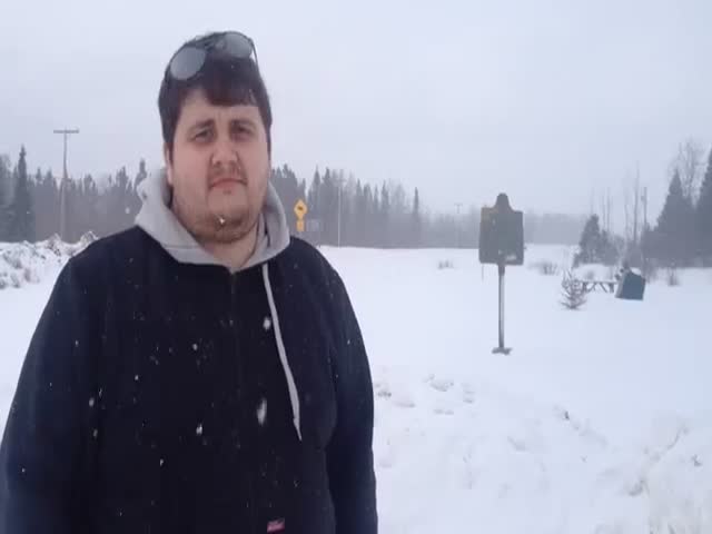 British Guy Goes to Canada, Does as Many Canadian Things as Possible!  (VIDEO)