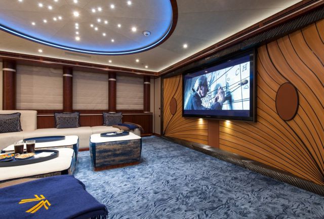 A Yacht for Weekly Rental That Only Millionaires Can Afford