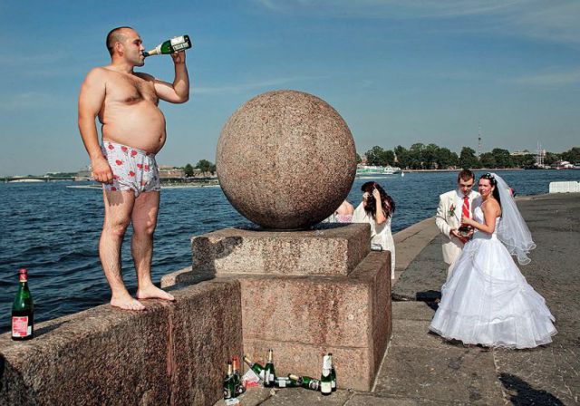 Some really funny pictures from Russian weddings