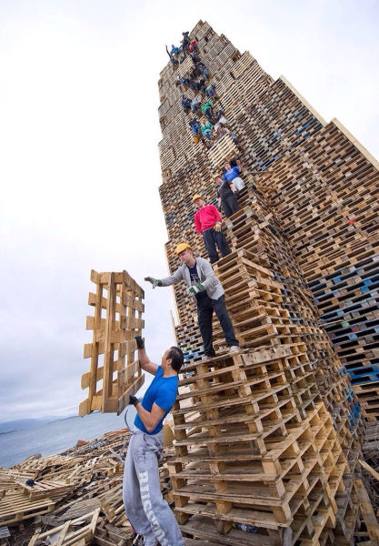 A Gigantic Pallet Tower That Has a Very Unique Purpose