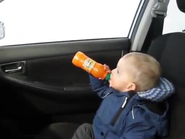 Baby's First Time at the Automated Car Wash  (VIDEO)