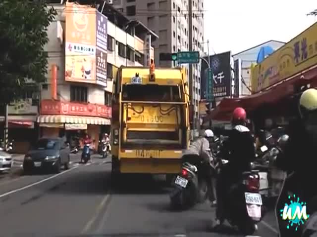 The Ultimate Scooter Fails Compilation  (VIDEO)