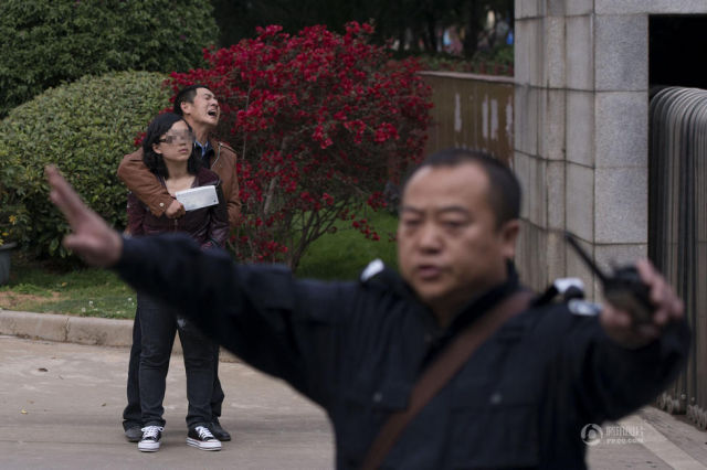 Horrific Public Chinese Hostage Situation