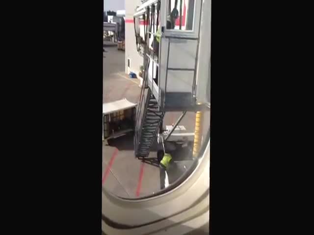 Air Canada Employees Caught Tossing Baggage from 20 Feet High  (VIDEO)
