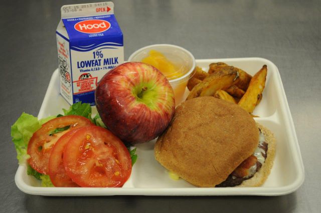 What Kids Eat for Lunches around the World