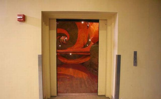 An Alternative New York Elevator That Is a Little Psychedelic