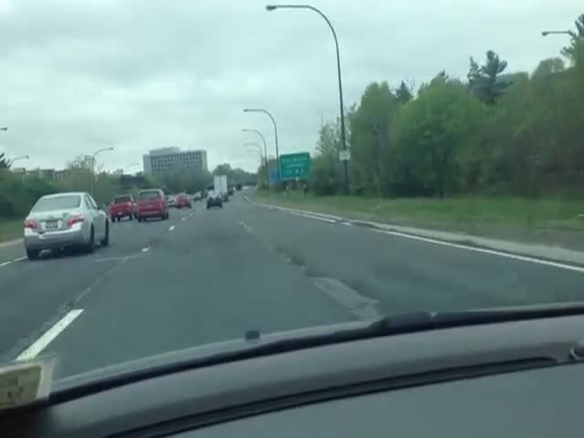Truck Smashes into Bridge Overpass  (VIDEO)