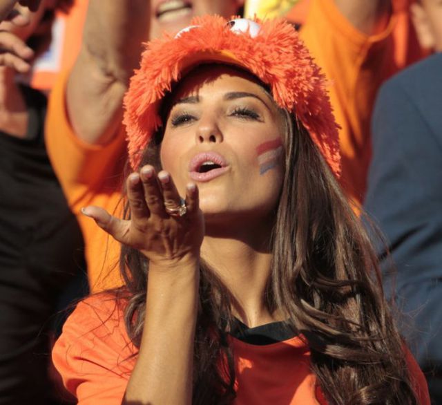 Hot Girls Spotted in the 2010 World Cup Stands (50 pics) - Izismile.com
