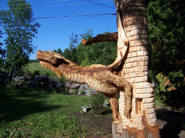 What One Smart Person Created with a Chainsaw