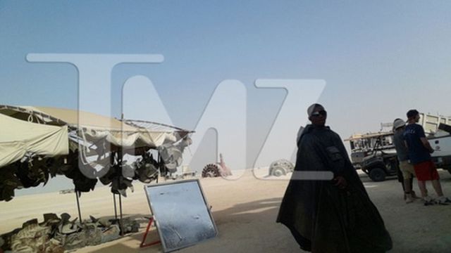 Secret Photos from the Set of Star Wars Episode VII