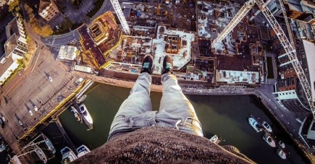 If You Hate Heights Then These Selfies Will Scare You