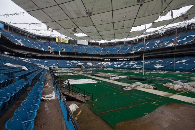 Photographs of the Legendary Pontiac Silverdome Then and Now