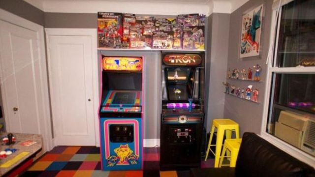 Guy Creates His Dream Home Arcade and Loses His Fiancé in the Process