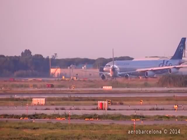 Airplanes Come Close to Collision in Airport