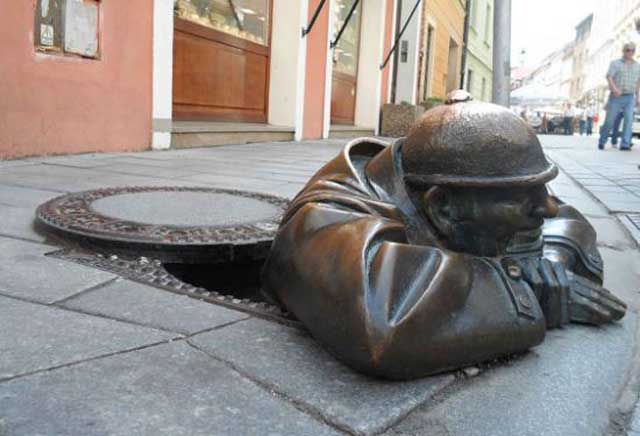 Striking and Unusual Public Sculptures from around the World