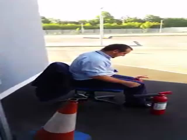 Fire Extinguisher Ride Fail  (VIDEO)