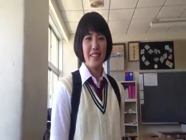 Japanese School Girl Ninjas  (VIDEO)