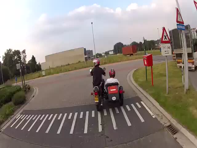 How to Take a Roundabout with a Sidecar  (VIDEO)