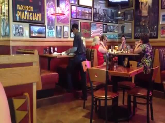 Probably the Fastest Busboy in the World  (VIDEO)