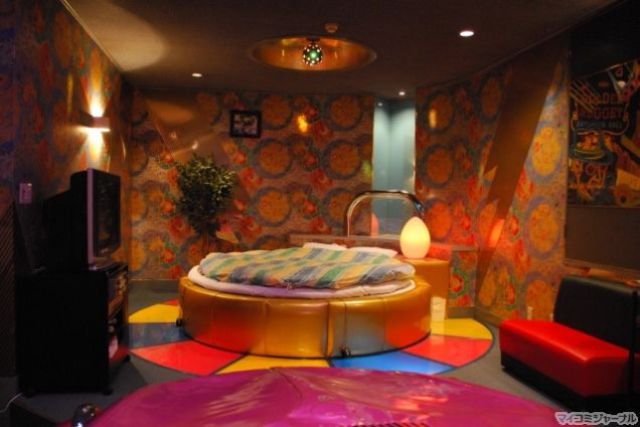 What a Japanese Love Hotel Really Looks Like