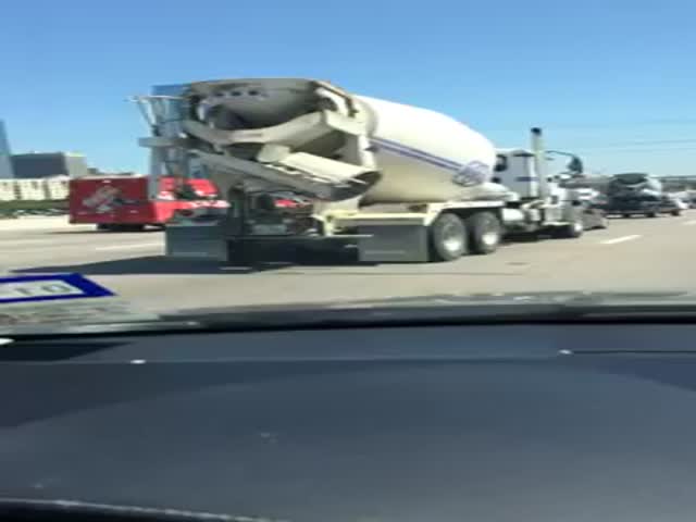Cement Truck Driver Doesn't Give a Single F*ck  (VIDEO)