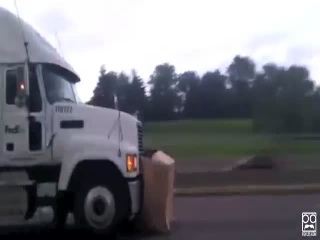 FedEx Delivery Fails Compilation  (VIDEO)