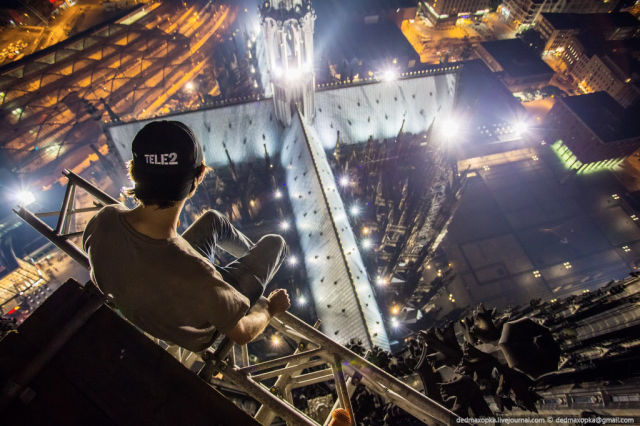 Breath-taking Photographs That Urban Climbers Risk Their Lives to Take