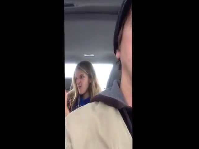 Hilarious Moment Dad Catches His Daughter Taking a Selfie  (VIDEO)