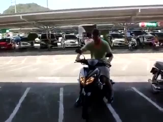 Scooter Test Drive Takes a Turn for the Worse  (VIDEO)