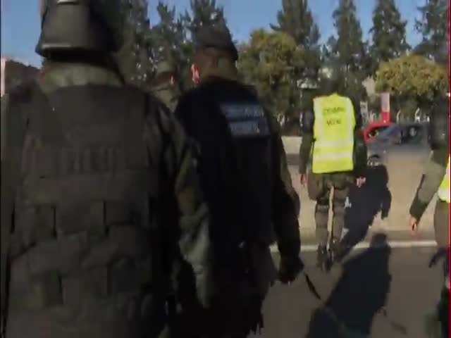 A Police Officer Who Makes His Own Rules  (VIDEO)