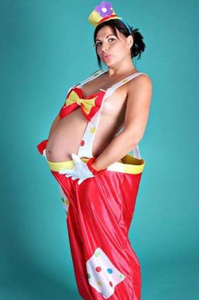 Weird Pregnancy Photos That Are a Bit Cringe-worthy