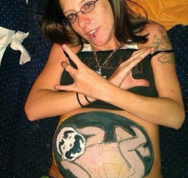 Weird Pregnancy Photos That Are a Bit Cringe-worthy