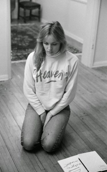 Young Sharon Stone Who Looks Beautiful in Black and White Photos