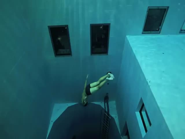 The Deepest Indoor Swimming Pool in the World  (VIDEO)