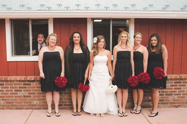 The Best Wedding Photobombs Ever 38 Pics