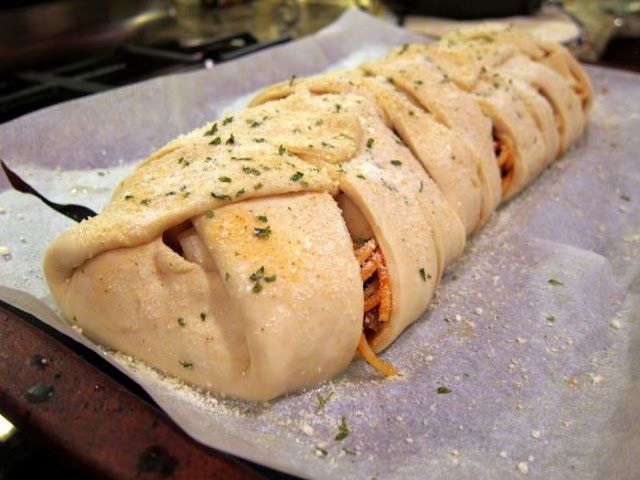 An Easy to Do Spaghetti Bread Recipe