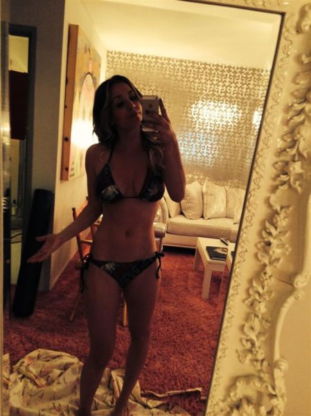 Private Cell Phone Pics of Celebs That Have Been Leaked Online (71 pics