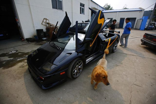 Chinese Engineers Build Their Very Own Dream Lamborghini Diablo from Scratch