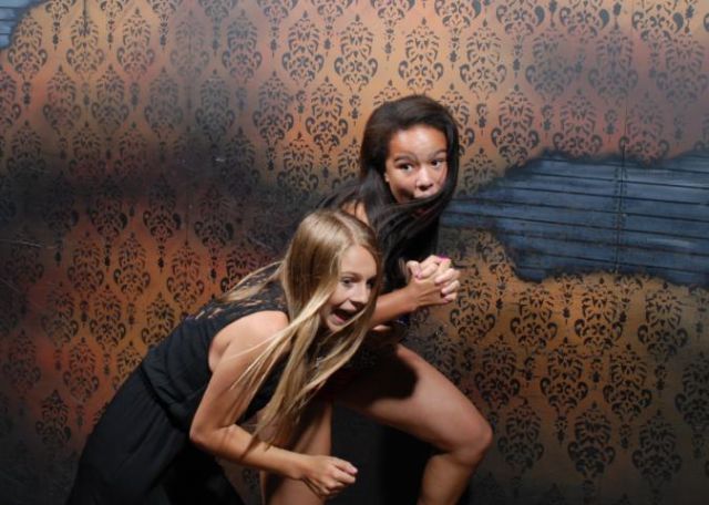 A Nightmare Haunted House Experience A Nightmare Haunted House Experience