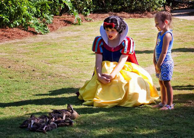 Cute, Funny and Fantastical Moments Captured at Disney Theme Parks