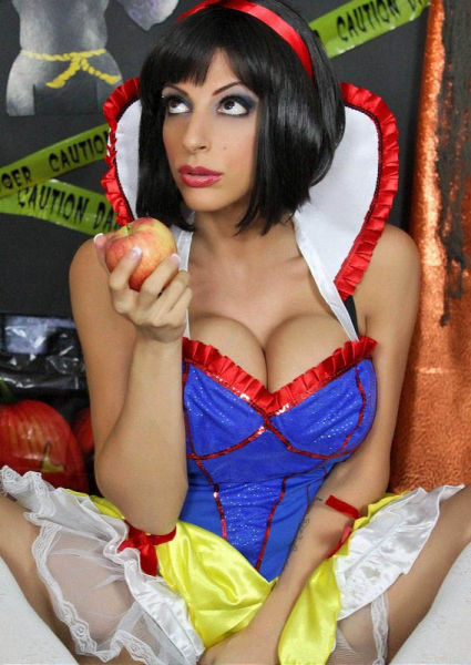 Some Beautiful Busty Halloween Costume Cleavage 71 Pics -6329