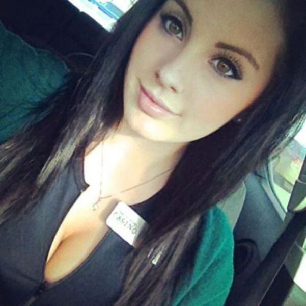 Girls Who Are Obviously Bored At Work 43 Pics Izismilecom