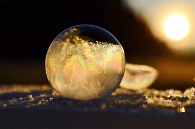 The Amazing Effect of Cold Temperatures on Bubbles