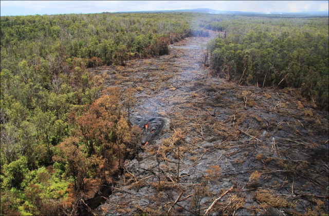 Lava Stream Threatens Nearby Town in Hawaii